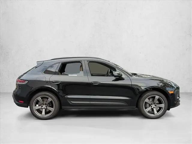 2025 Porsche Macan Macan