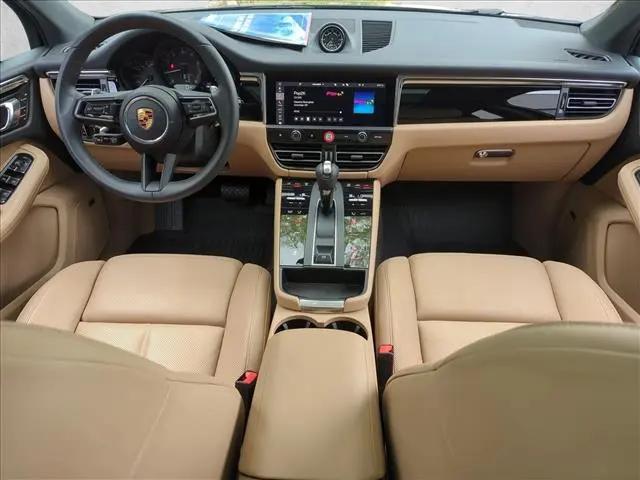 2025 Porsche Macan Macan