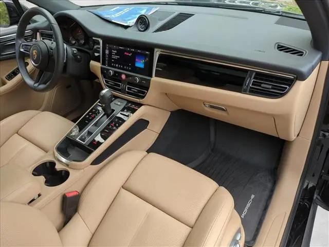 2025 Porsche Macan Macan