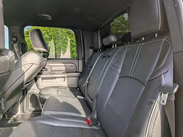 2023 Ram 3500 Limited Crew Cab 4x4 8 Box