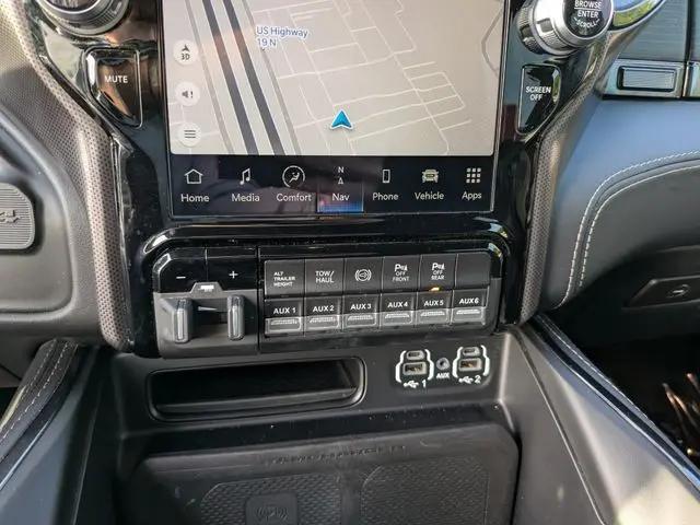 2023 Ram 3500 Limited Crew Cab 4x4 8 Box