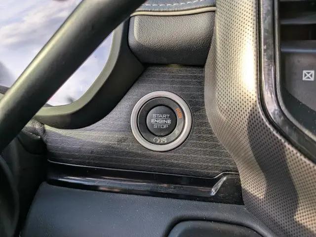 2023 Ram 3500 Limited Crew Cab 4x4 8 Box
