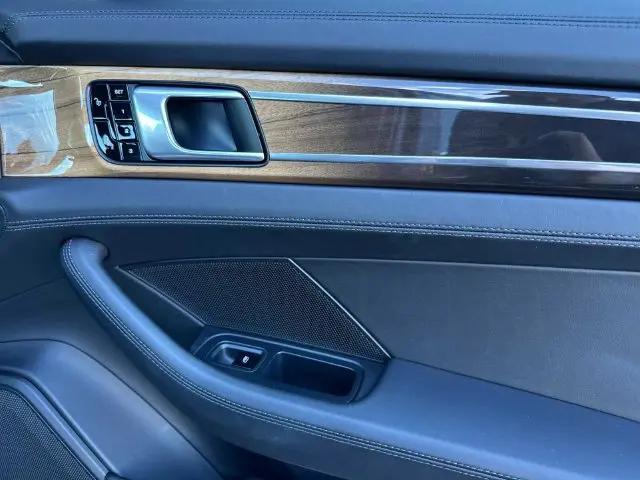 2018 Porsche Panamera 4S