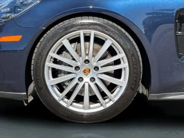 2018 Porsche Panamera 4S