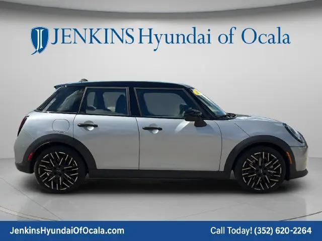 2025 MINI Hardtop Cooper