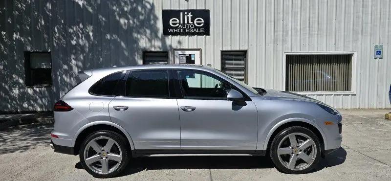 2018 Porsche Cayenne Platinum Edition
