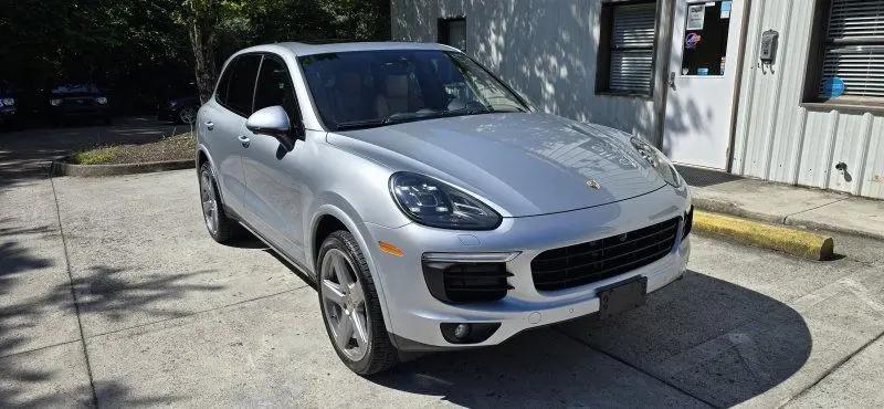 2018 Porsche Cayenne Platinum Edition