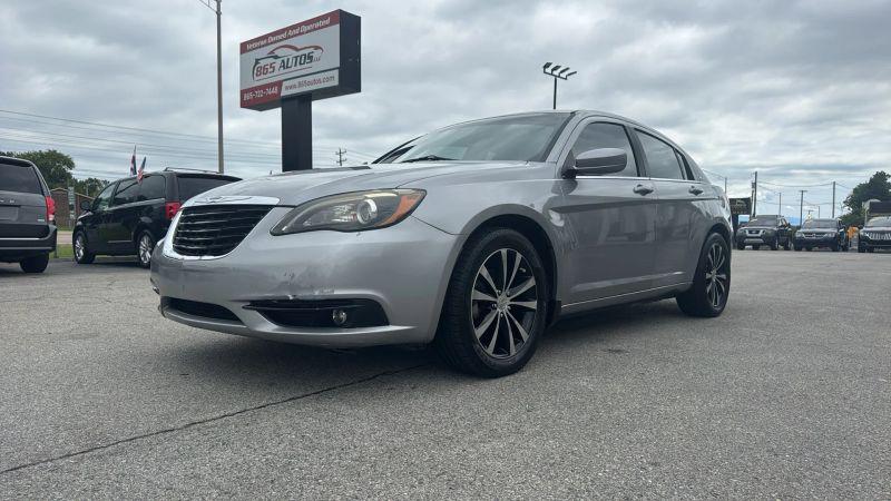 2013 Chrysler 200 Touring for sale in Lenoir City, TN