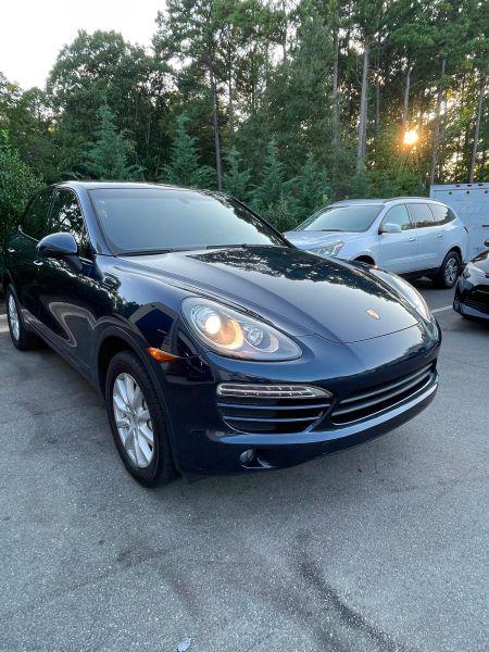 2011 Porsche Cayenne Base