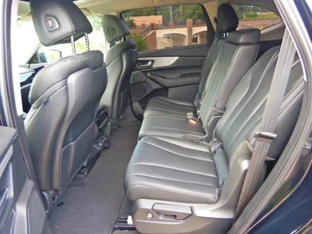 2025 Acura MDX Standard