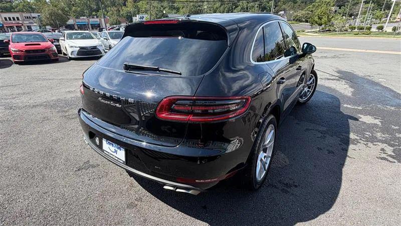 2018 Porsche Macan Turbo