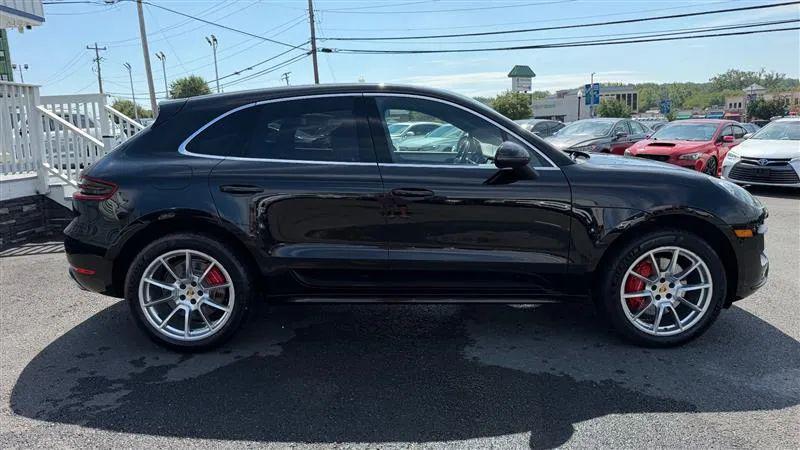 2018 Porsche Macan Turbo
