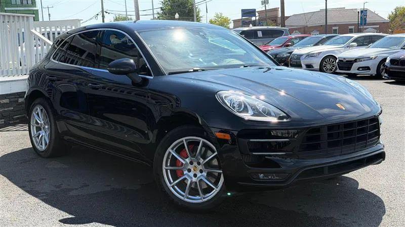 2018 Porsche Macan Turbo