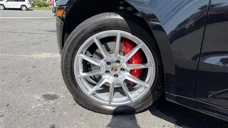 2018 Porsche Macan Turbo