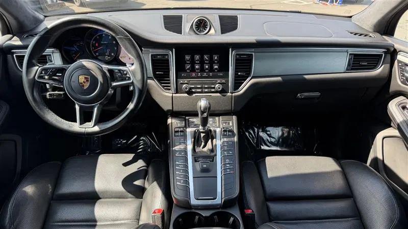 2018 Porsche Macan Turbo