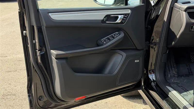 2018 Porsche Macan Turbo