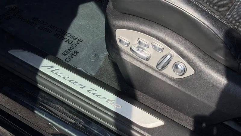 2018 Porsche Macan Turbo