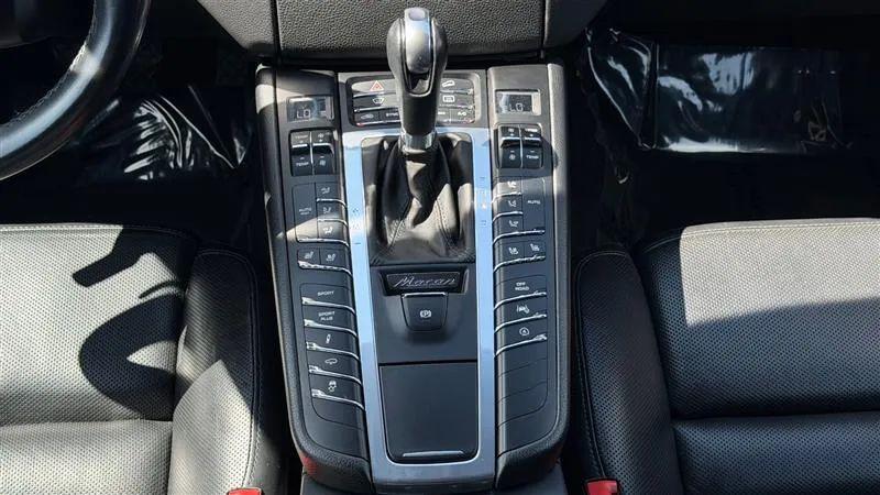2018 Porsche Macan Turbo