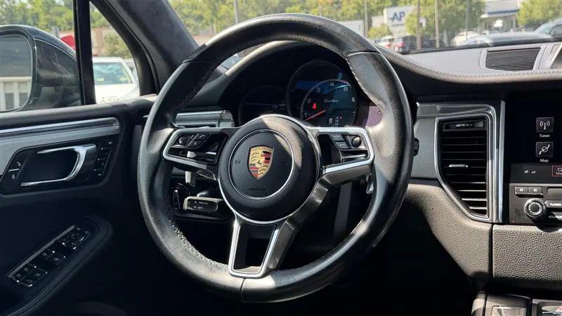 2018 Porsche Macan Turbo