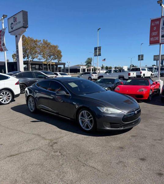 2015 Tesla Model S 85D
