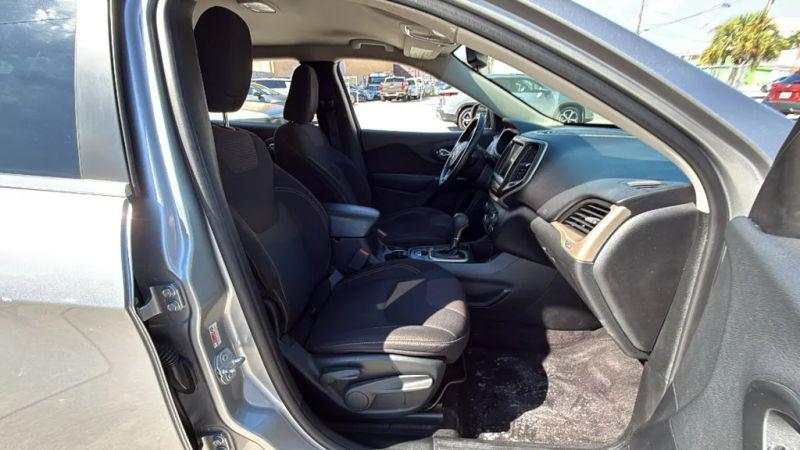 2017 Jeep Cherokee Latitude FWD
