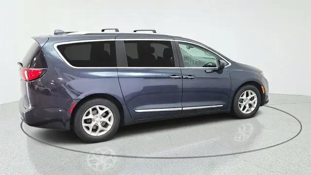 2019 Chrysler Pacifica Touring L Plus