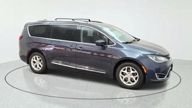 2019 Chrysler Pacifica Touring L Plus