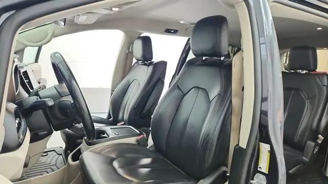 2019 Chrysler Pacifica Touring L Plus