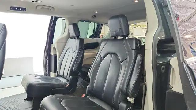 2019 Chrysler Pacifica Touring L Plus