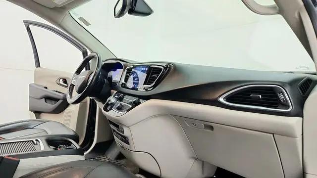2019 Chrysler Pacifica Touring L Plus