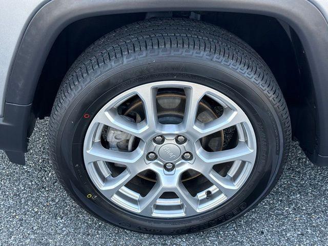 2023 Jeep Compass Latitude Lux FWD