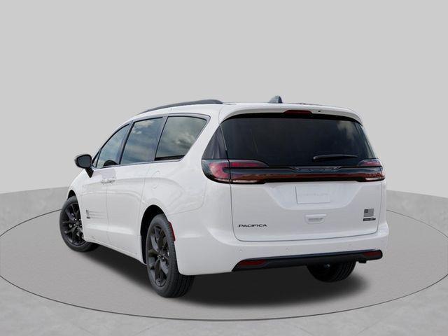 2027 Chrysler Pacifica PACIFICA SELECT AWD