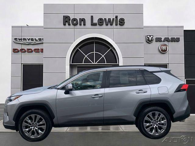 2022 Toyota RAV4 XLE Premium 2022 Toyota RAV4 XLE Premium