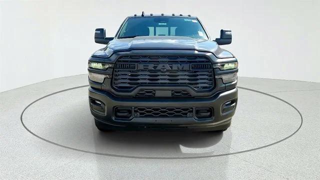 2026 RAM Ram 3500 RAM 3500 TRADESMAN CREW CAB 4X4 8 BOX