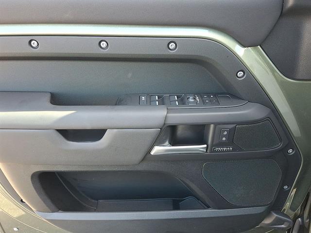 Used 2025 Land Rover Defender 110 P400 X-Dynamic SE For Sale in East Hanover, NJ