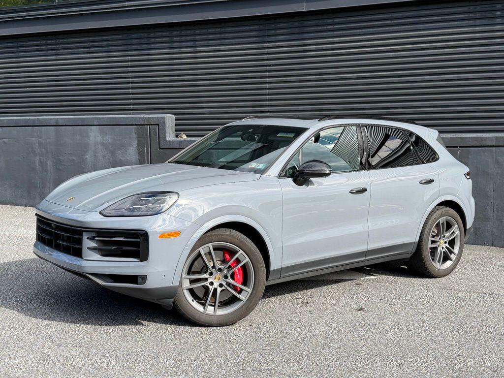 /2024 Porsche Cayenne