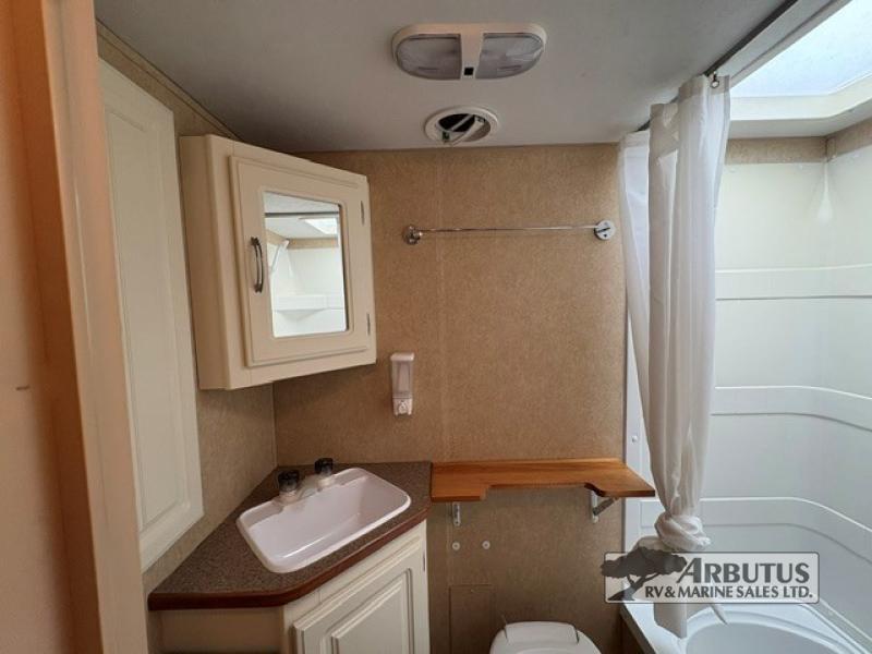 2006 CRUISER RV FUN FINDER T210 TRAVEL TRAILER