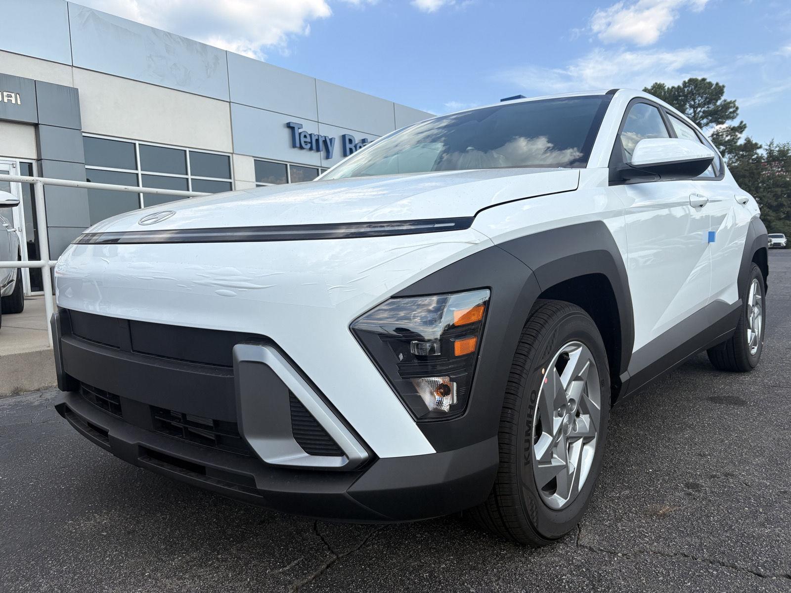 2027 Hyundai Kona SE