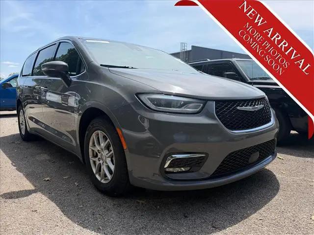 2023 Chrysler Pacifica Touring L for sale in Glasgow, KY
