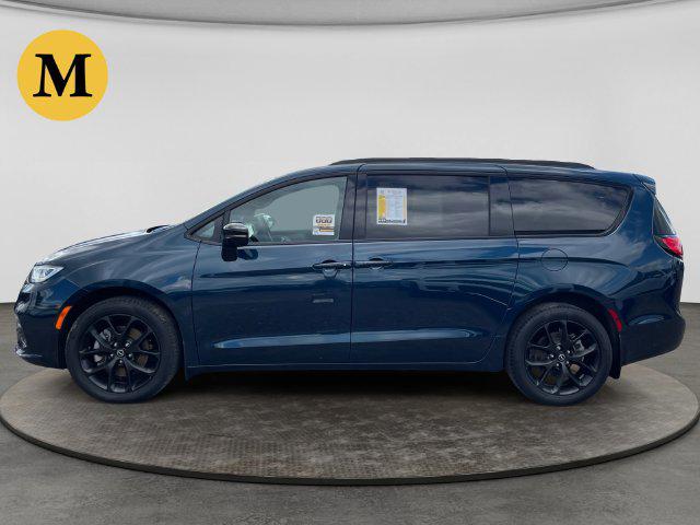 2025 Chrysler Pacifica Limited AWD