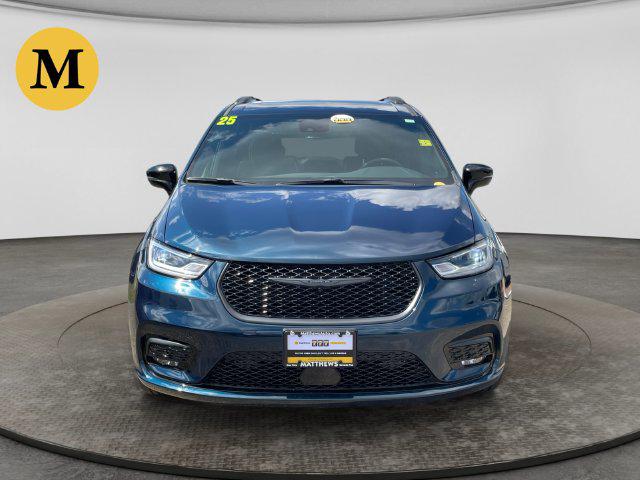 2025 Chrysler Pacifica Limited AWD