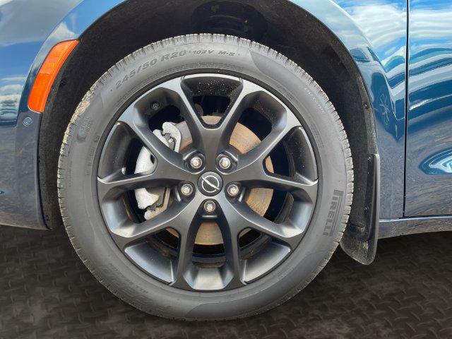 2025 Chrysler Pacifica Limited AWD
