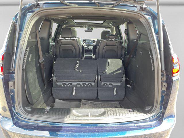 2025 Chrysler Pacifica Limited AWD
