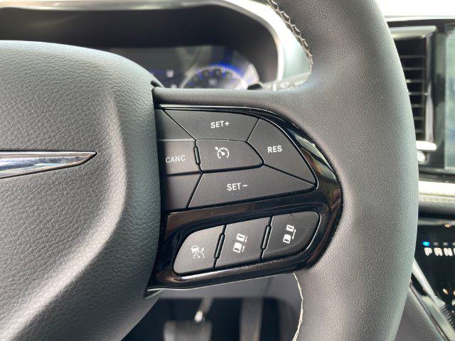 2025 Chrysler Pacifica Limited AWD