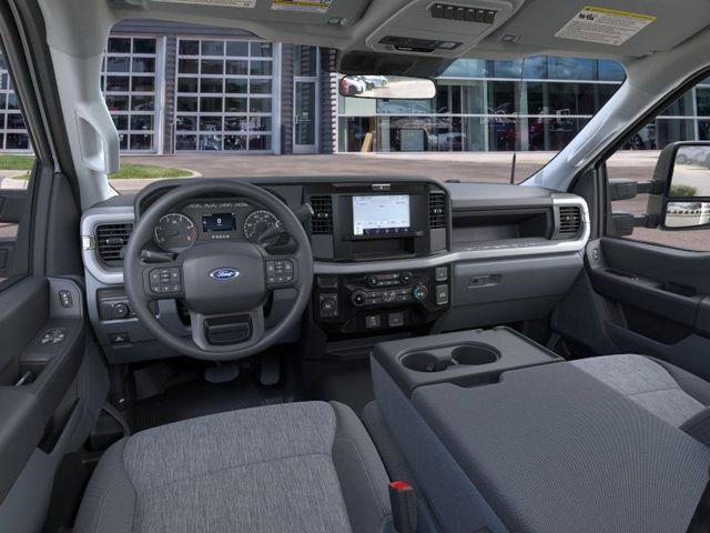 2025 Ford F-550 DRW