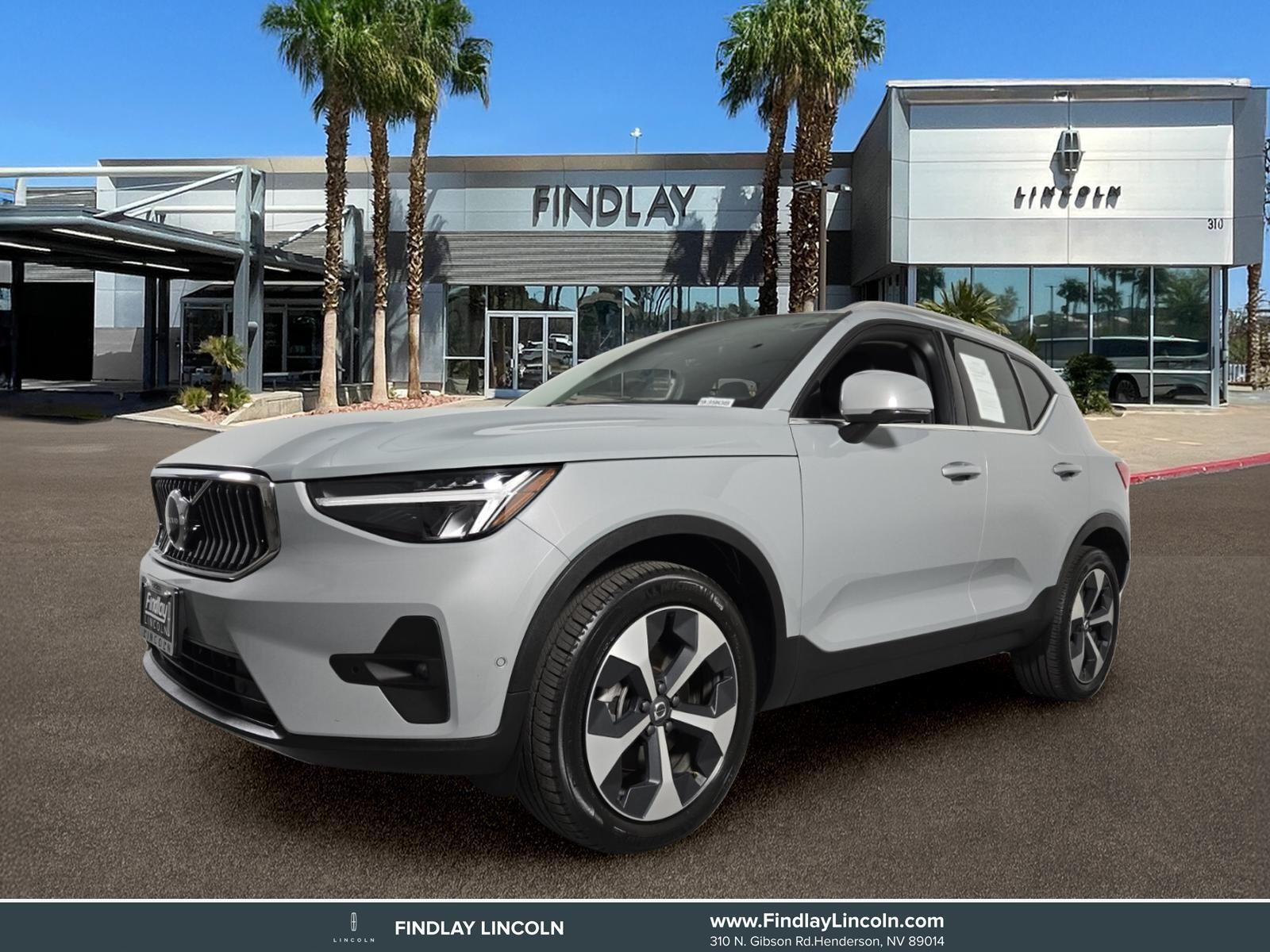 2025 Volvo XC40