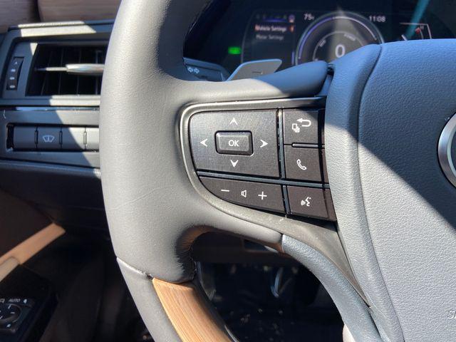 2023 Lexus ES 300h Luxury