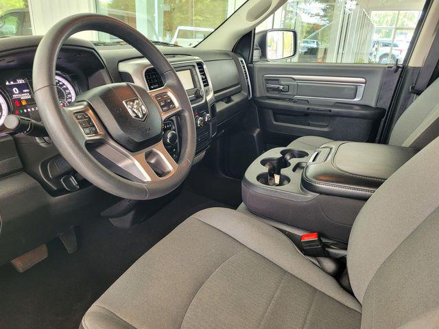 2024 Ram 1500 Classic SLT Quad Cab 4x4 64 Box