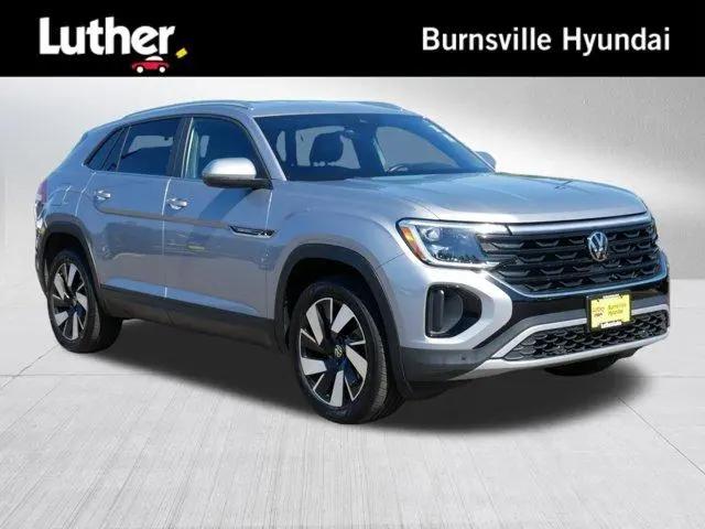 2024 Volkswagen Atlas Cross Sport 2.0T SE w/Technology for sale in Burnsville, MN