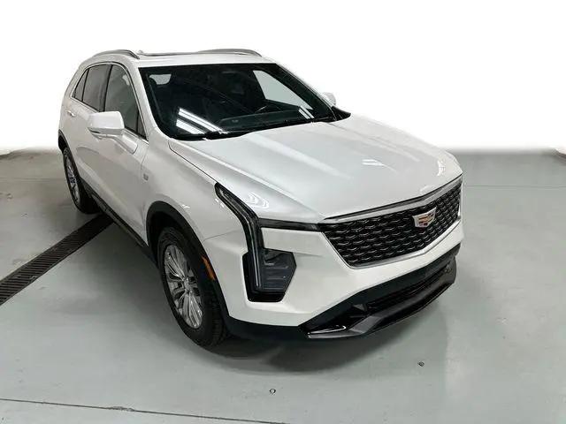 2024 Cadillac XT4 AWD Premium Luxury for sale in Warren, OH